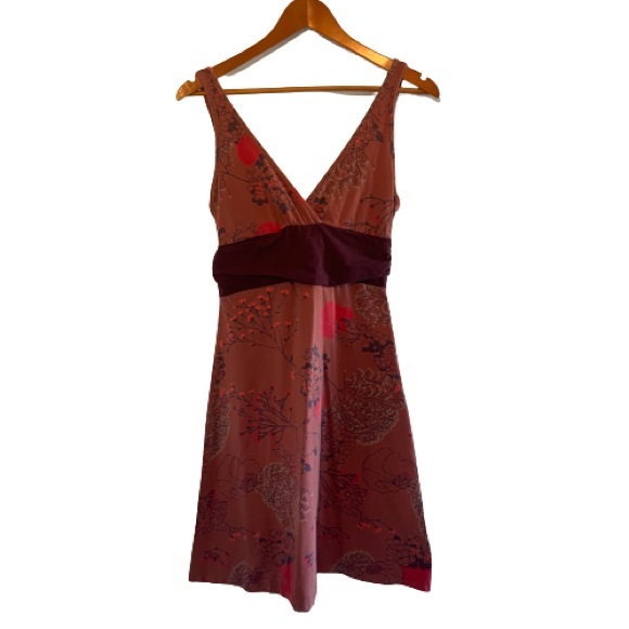 PATAGONIA MARGOT ANSIE FLORAL DRESS SIZE SMALL / RED MAUVE - Picture 2 of 6